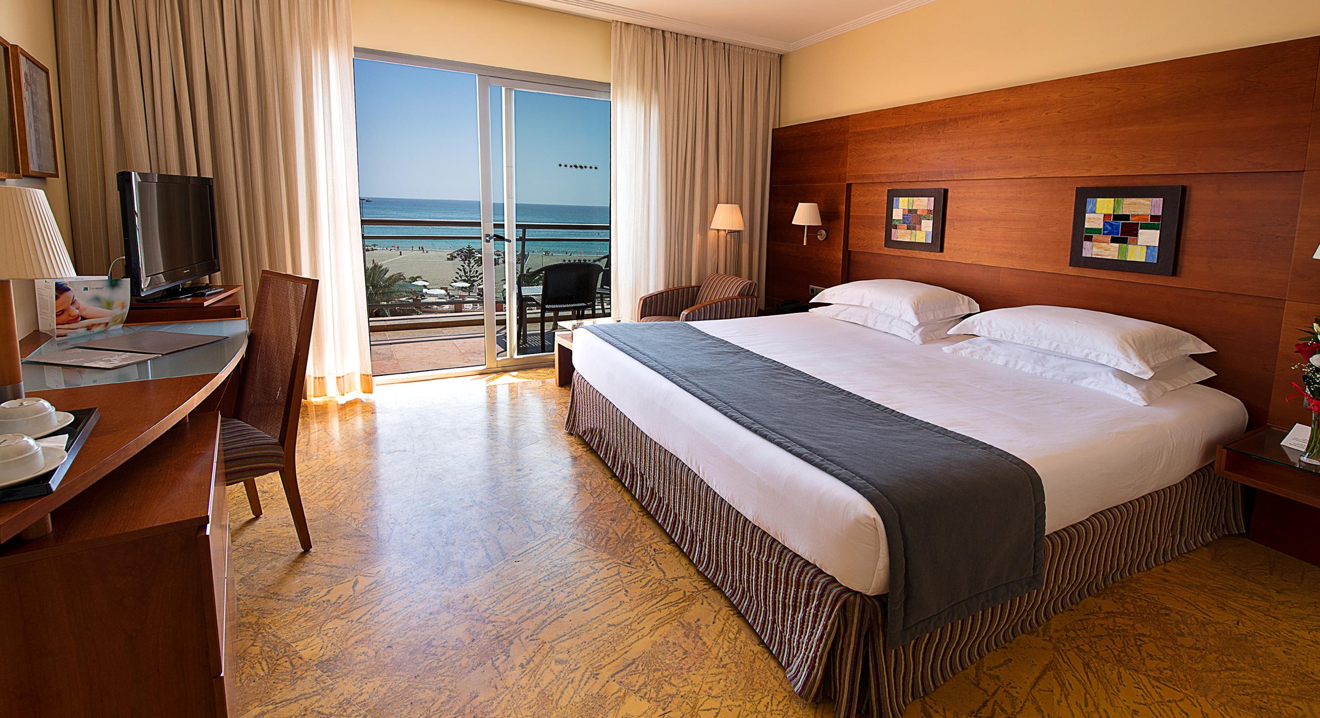 Protur Roquetas & Hotel